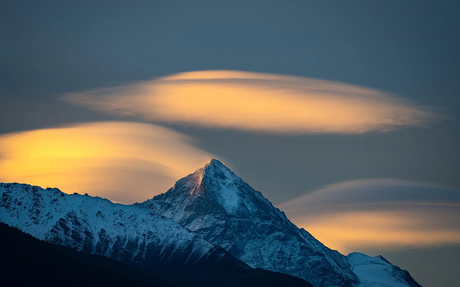 The Swiss Alps i De Sveitsiske Alpene, Switzerland